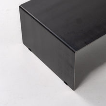 Lade das Bild in den Galerie-Viewer, Couchtisch - HOOF
